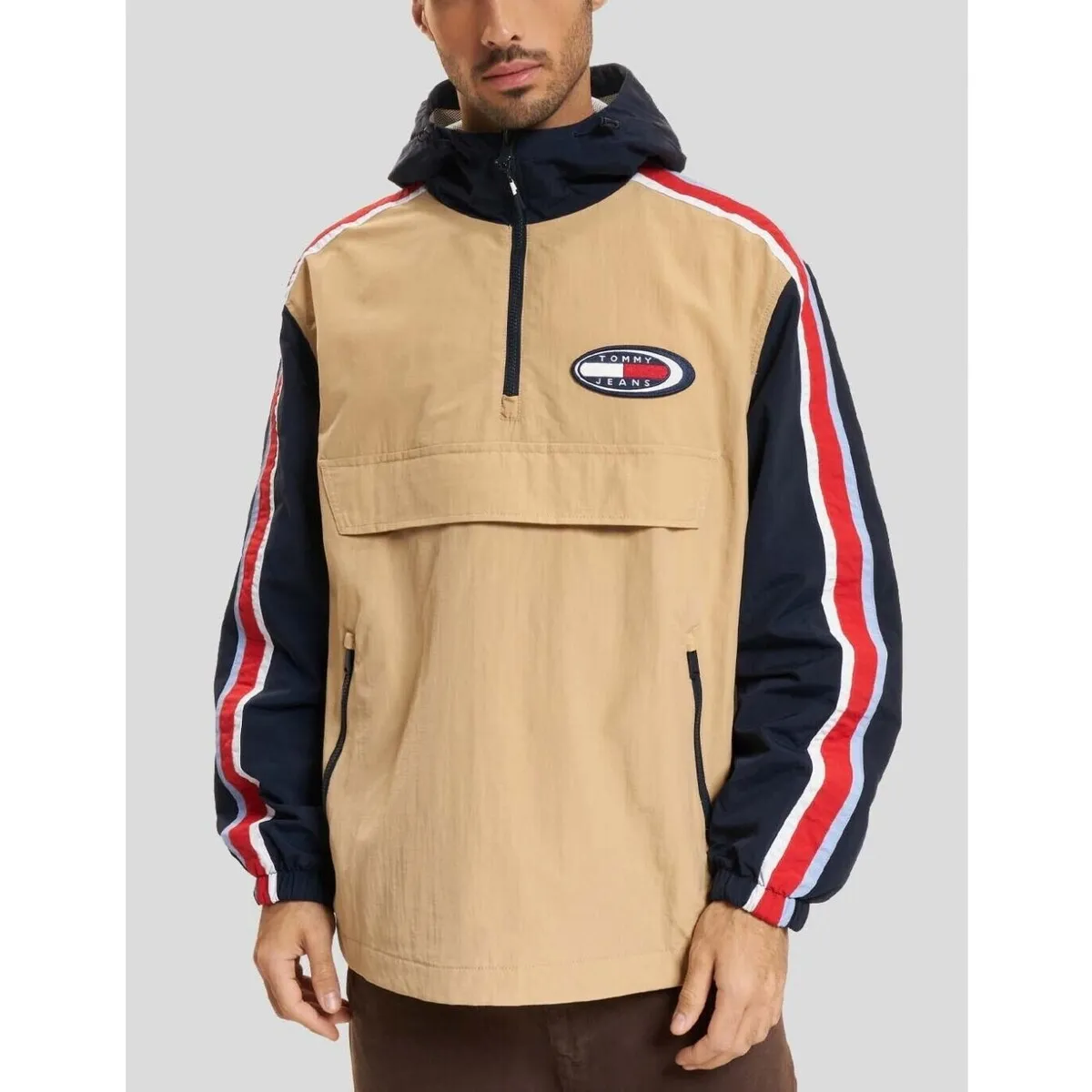 CHAQUETA  CHICAGO RETRO LOGO WINDBREAKER ABO SAND